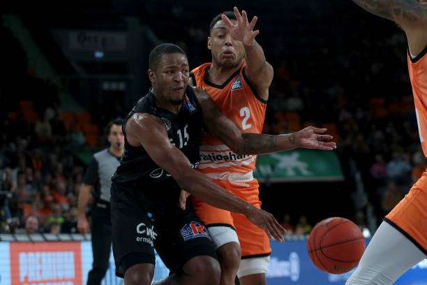 攻更具弹性 攻更具弹性